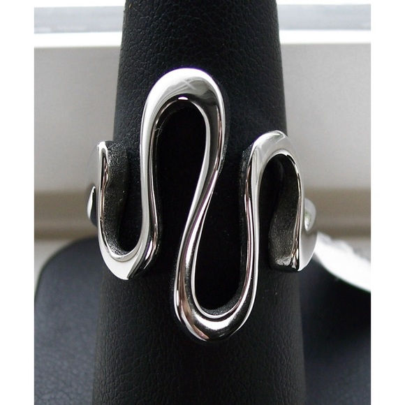 STAINLESS STEEL Modern Curvy High Polished Statement Ring - Picture 1 of 14